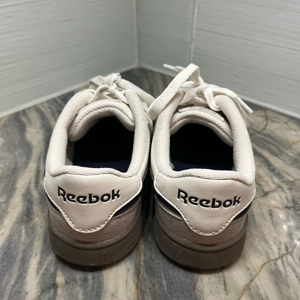 Reebok Galaxy 7 White And Black Low Top Sneakers 2K Kids FFC0092429